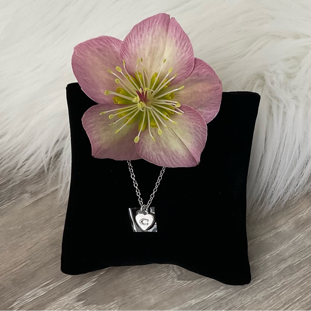 💖 COACH Necklace with Heart-Shaped Pendant - Silver
